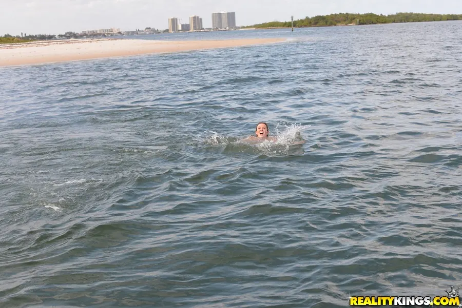 Alice Lighthouse in 'Sea banging' from 'Reality Kings' (Photo 518) Reality Kings 'Sea banging' starring Alice Lighthouse (Photo 518)