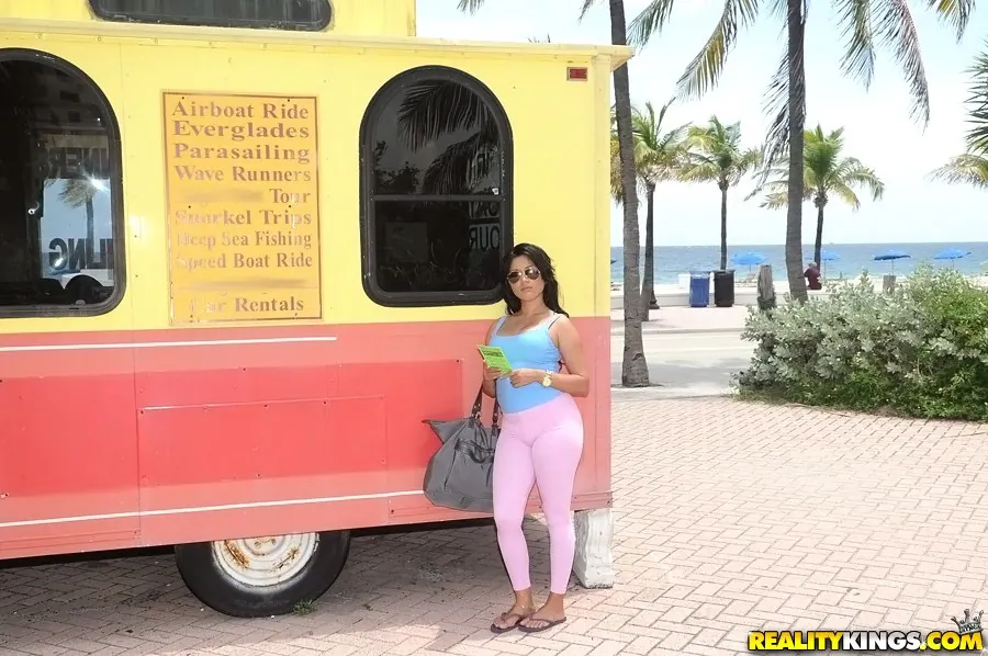 Reality Kings 'That ass' starring Angelina (Photo 1)