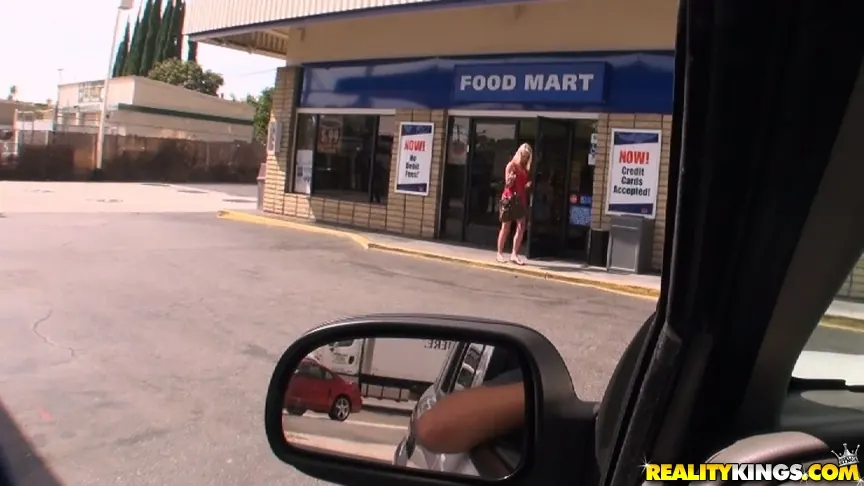 Reality Kings 'Looking for love' starring Brandi Blunt (Photo 1)