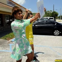 Cara Swank in 'Reality Kings' Down to business (Thumbnail 350)