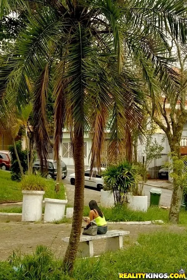 Reality Kings 'The gift' starring Celiny Salles (Photo 1)