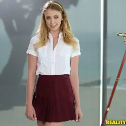 Chloe Scott in I Had No Idea (Photo 1) Chloe Scott in 'Reality Kings' I Had No Idea (Thumbnail 1)