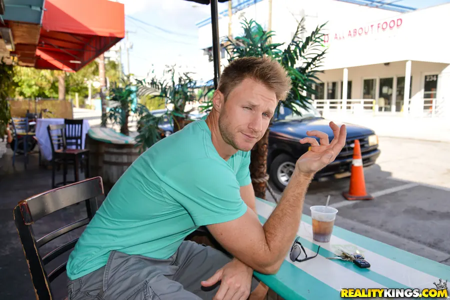 Reality Kings 'Bikini babe' starring Devyn Cole (Photo 1)