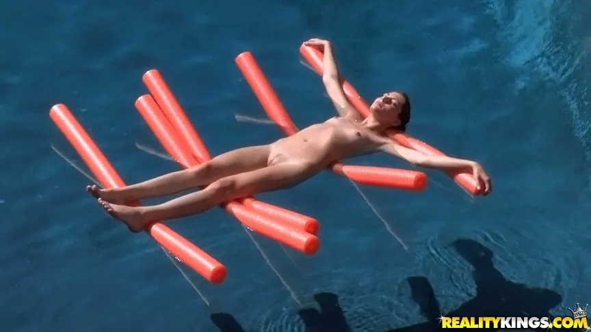 Reality Kings 'Tender love' starring Elle Alexandra (Photo 1)