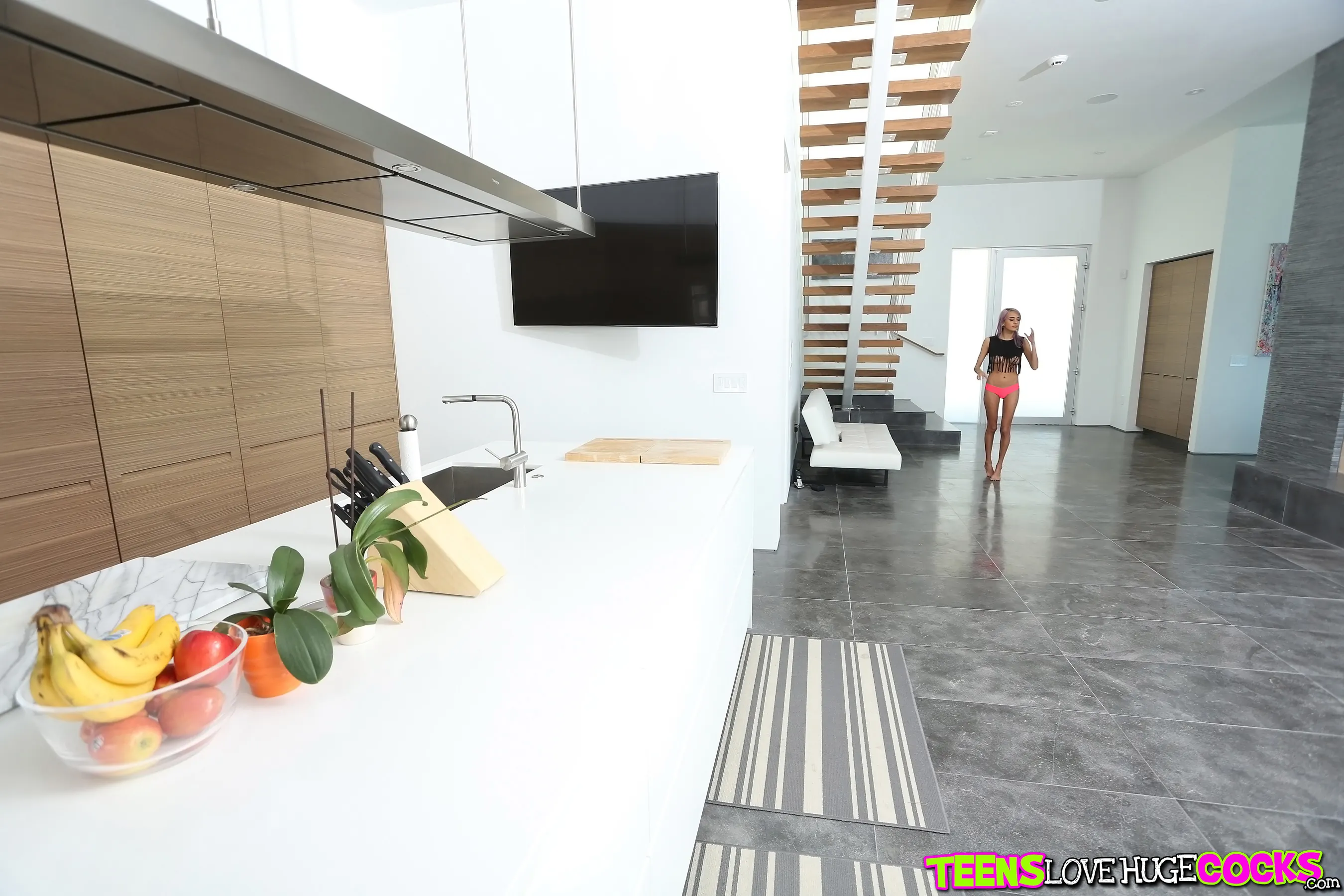 Reality Kings 'Sneaky snacks' starring Janice Griffith (Photo 1)