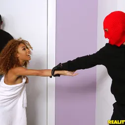 Kendall Woods in 'Reality Kings' Shower Robber (Thumbnail 256)