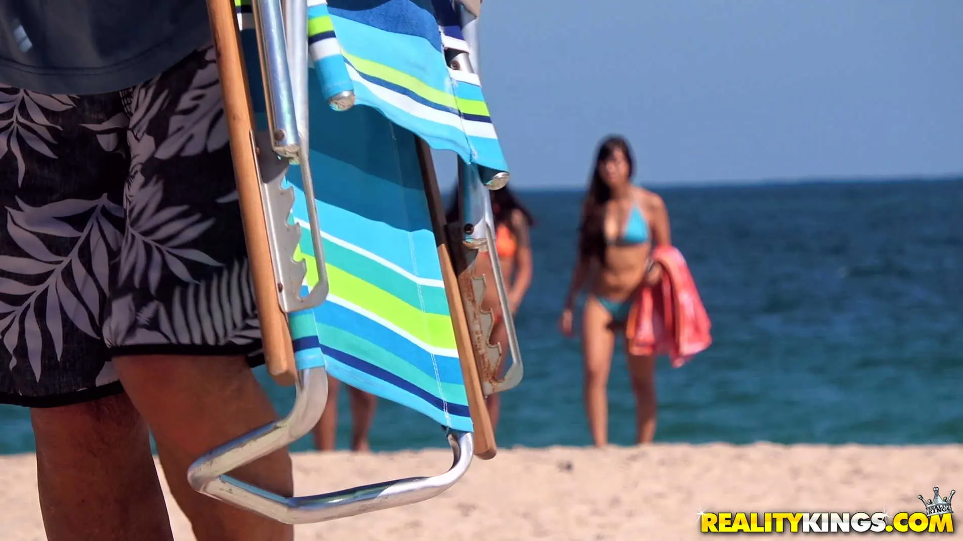 Reality Kings 'Twisted Shampoo Prank' starring Nola Blu (Photo 1)