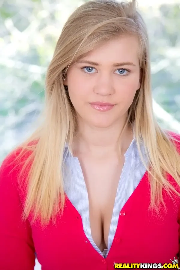 Reality Kings 'Foxy roxy' starring Roxy Lovette (Photo 1)