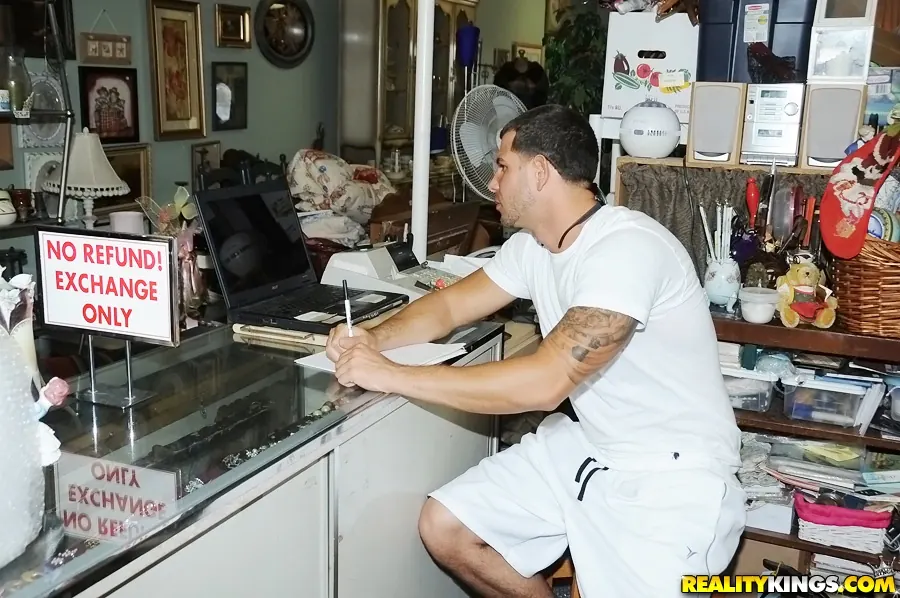 Sammy Brooks in 'Ass out' from 'Reality Kings' (Photo 1) Reality Kings 'Ass out' starring Sammy Brooks (Photo 1)