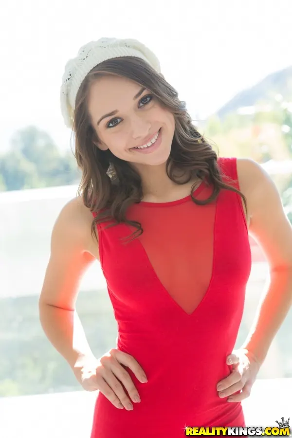 Reality Kings 'Lots of luvv' starring Sara Luvv (Photo 33)