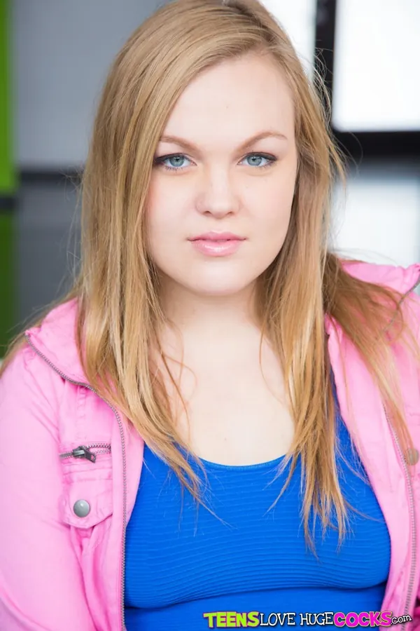 Reality Kings 'Sexy summer' starring Summer Daize (Photo 1)