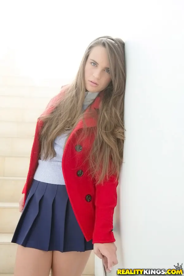 Reality Kings 'Wiggle and giggle' starring Teal Conrad (Photo 1)