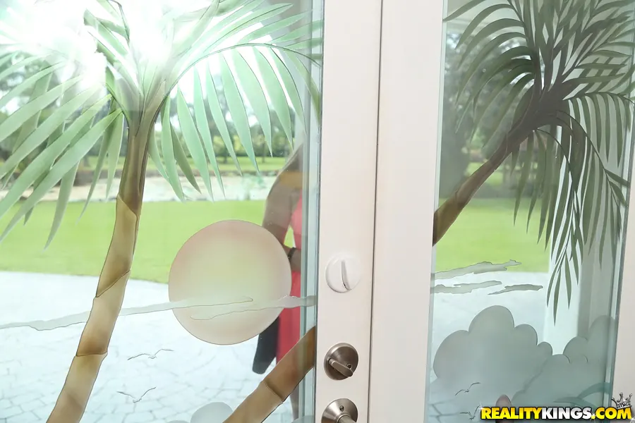 Reality Kings 'Dick so deep' starring Tiffany Kohl (Photo 1)