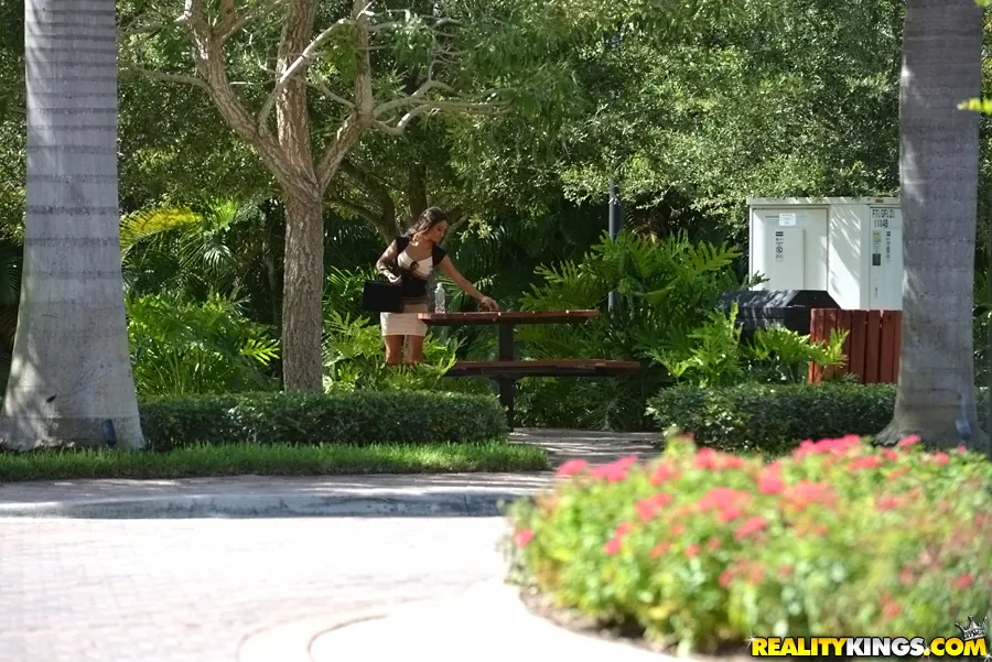 Reality Kings 'Be my valentina' starring Valentina (Photo 1)