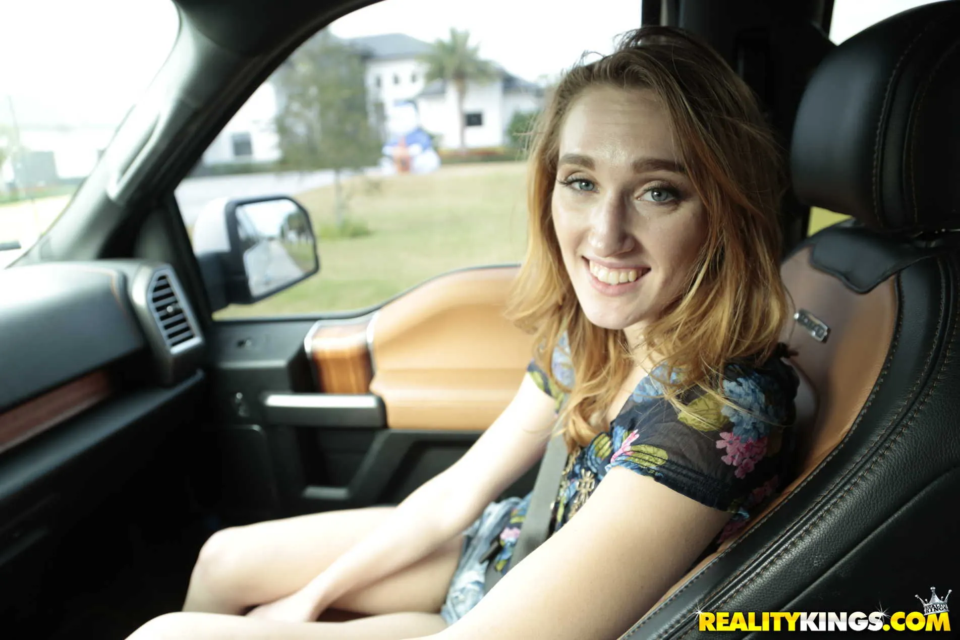 Reality Kings 'Parking Lot Perv' starring Victoria Gracen (Photo 30)