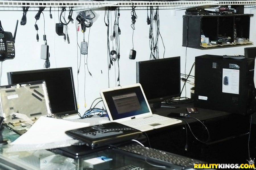 Alyssa in 'Reality Kings' Sweet deal (Thumbnail 162)