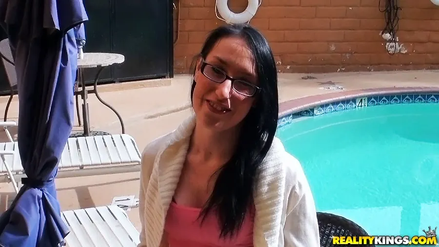 Reality Kings 'Working that ass' starring Violet (Photo 31)